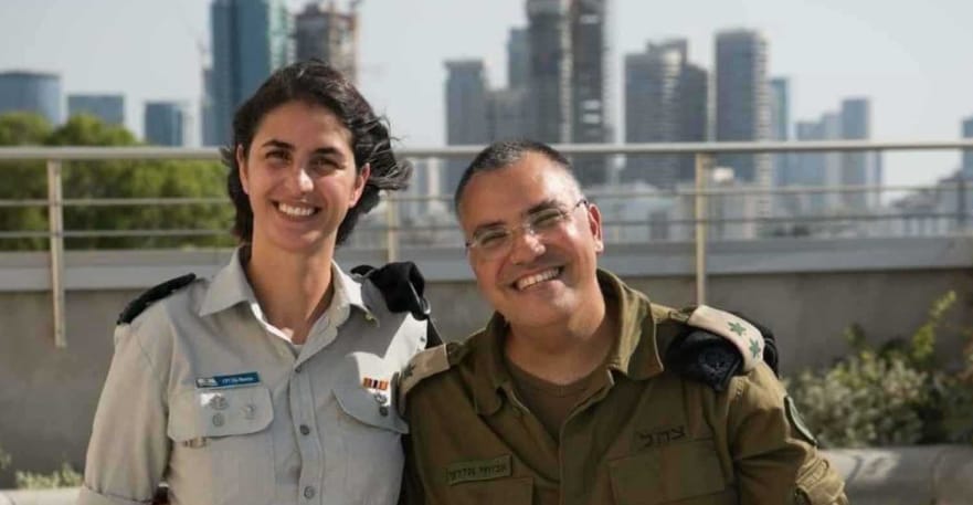 الكابتن إيلا" الاقوي و الأقرب لخلافة أفيخاي أدرعي؟