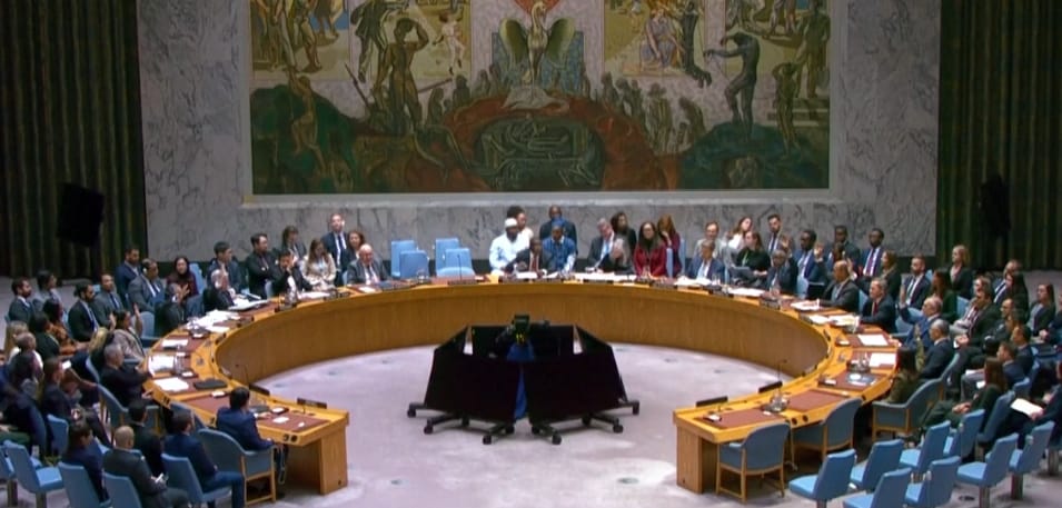 الدولة الفلسطينية المقبله بحسب قرار مجلس الأمن دولة مقطعة الأوصال منزوعه السلاح والسياده....