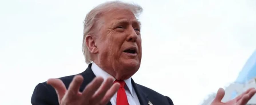 دعوة من 6 مشرعين ديمقراطيين للجيش الأميركي لرفض "أوامر غير قانونية"من الرئيس دونالد ترامب.