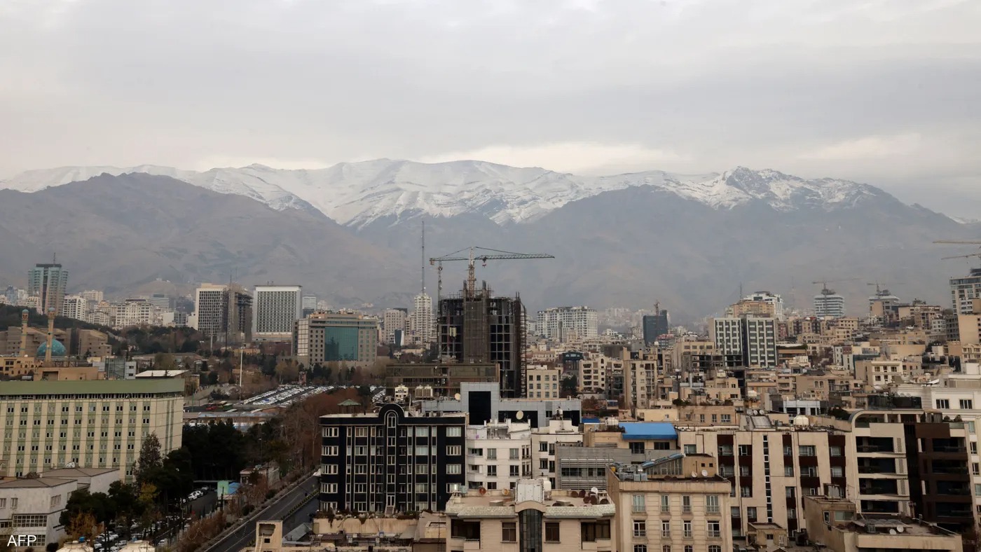 العاصمة التي كادت تشرب هواءً قصة طهران مع العطش