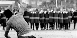بين منطق الثورة ومنطق الدولة: هل تفقد الحركات الثورية بوصلتها في الحكم؟