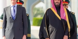 ولي العهد السعودي محمد بن سلمان يبحث مع رئيس الوزراء الهولندي ريك شوف.