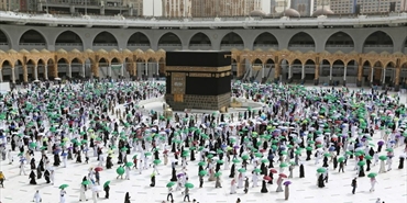 “سي آي إيه” تستخدم صور الحجاج لإبراز مدى قدرة الذكاء الاصطناعي في المراقبة والوصول للمستهدفين