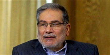 إصابة الأميرال علي شمخاني بجروح خطيرة خلال هجوم  منزله وتم  نقله الى مستشفى في طهران..