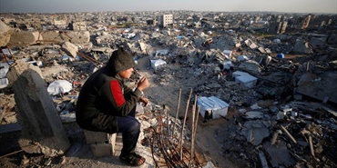 من ينقذ أهالي غزة في مرحلة ما بعد العدوان؟