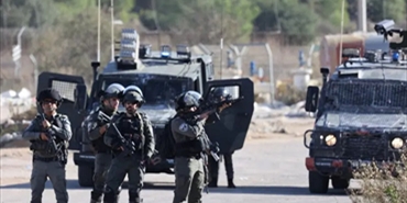 القوات الإسرائيليه تقتحم عدة بلدات فى الضفه الغربيه بالرصاص الحي والغاز السام